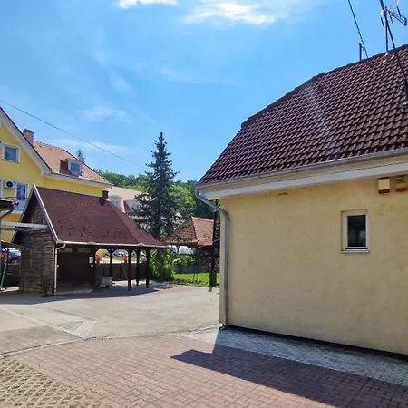 Aparthotel Park *